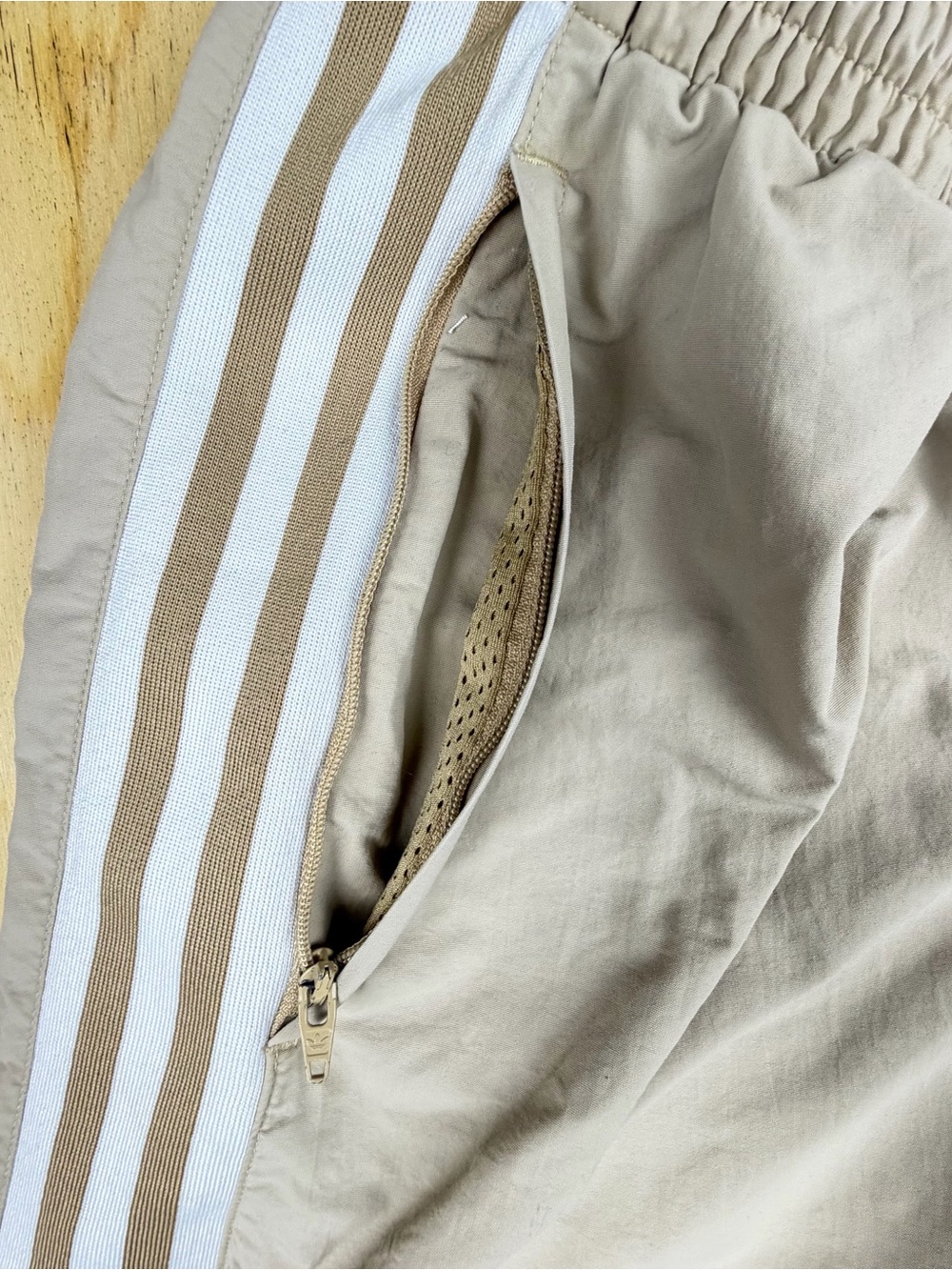 Adidas Originals Beige Joggers Women's Size S Track Pants 3-Stripe Athletic - Picture 8 of 16